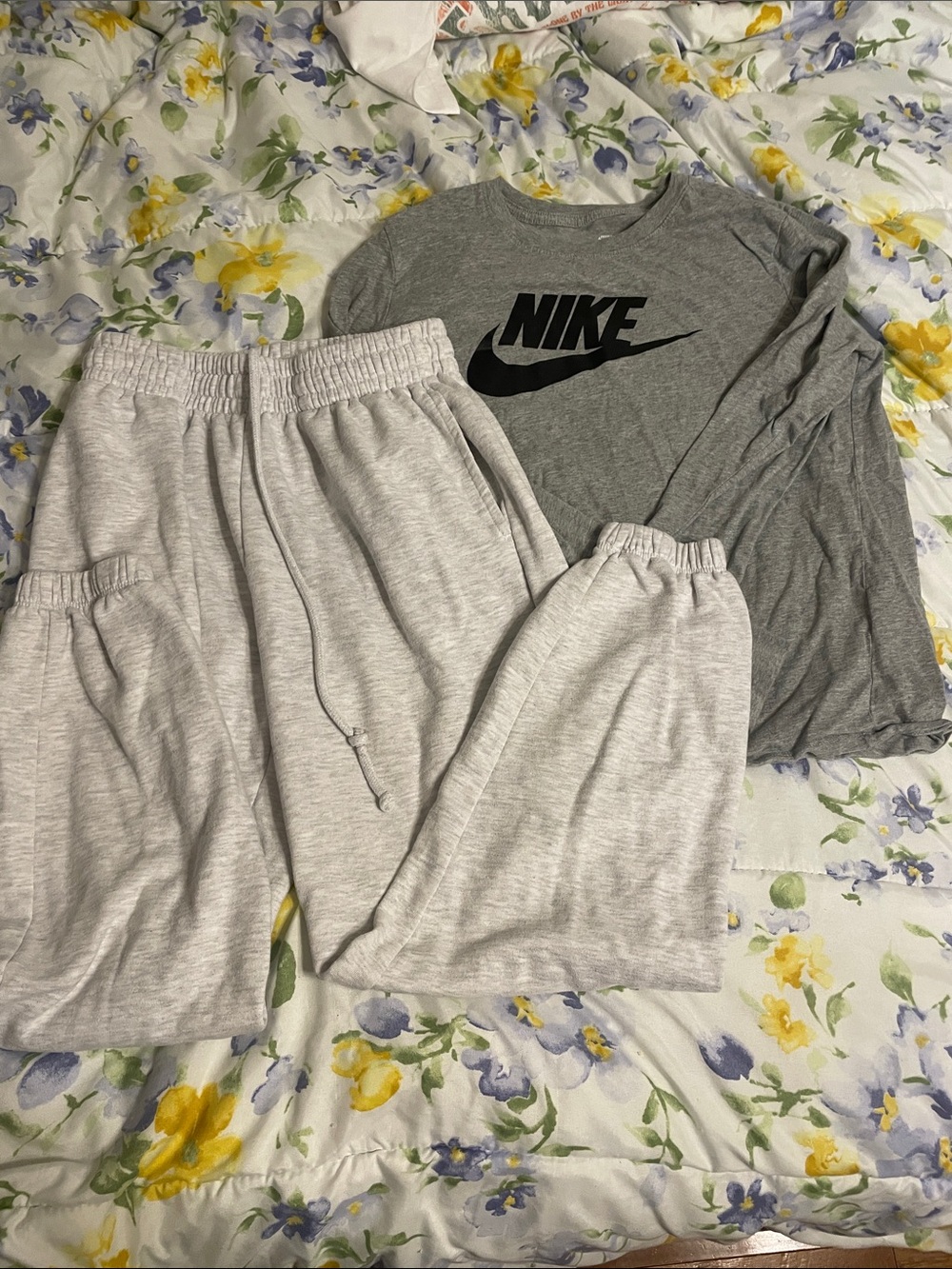 Nike Gray Long Sleeve Logo Top size small and “Garage” Light Gray Sweatpants XS